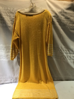558617