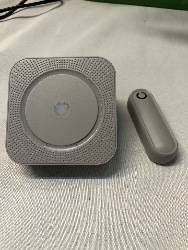 556885