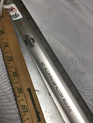 556945