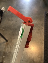 556994