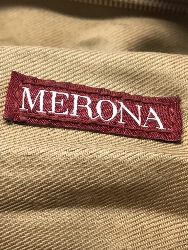 557083