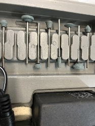 557176