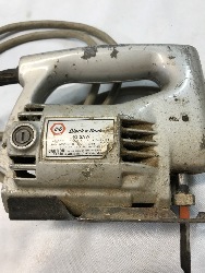 557183