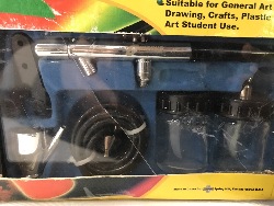 557310