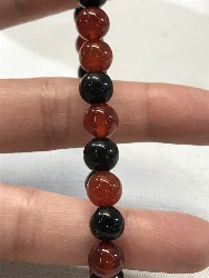 557330