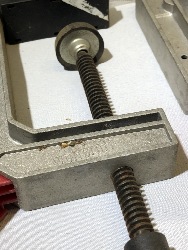 557454