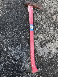557528