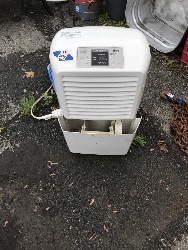 557543