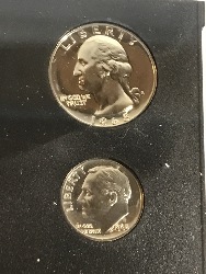 557783