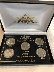 557826