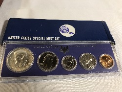 557845