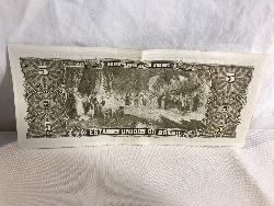 557891