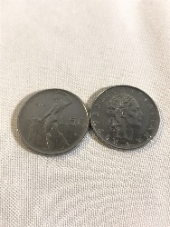 557923