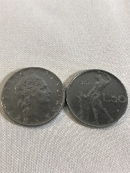 557925