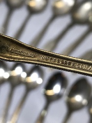 558032