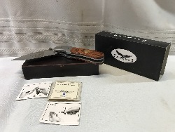 558077