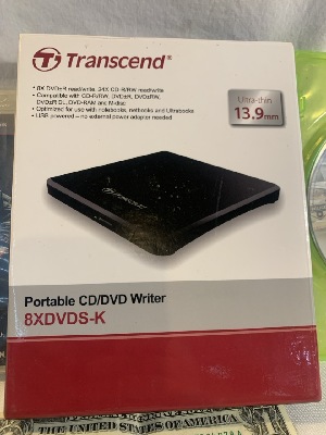558963