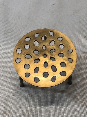560430