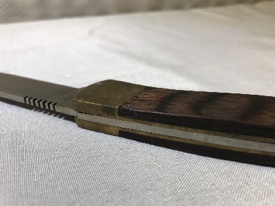 560687