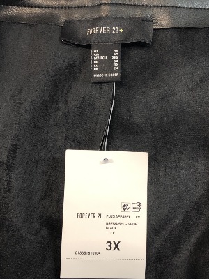 560890