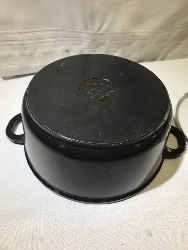 558899