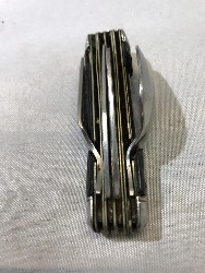 558983