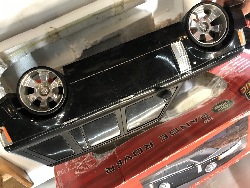 559400