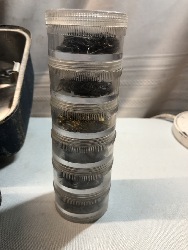 559882