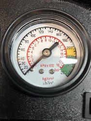 560876