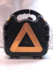 560878