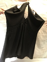 560892