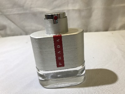561343