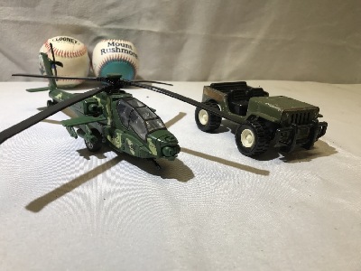 561562