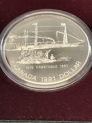 561972