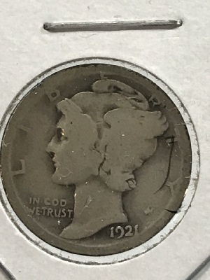 561996