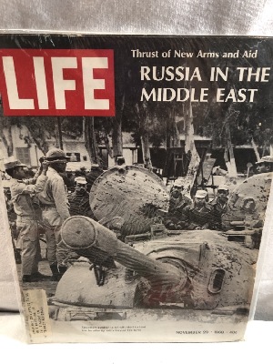 562349