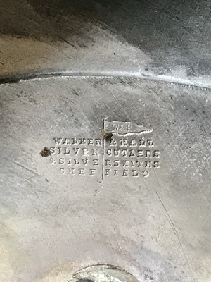 562486