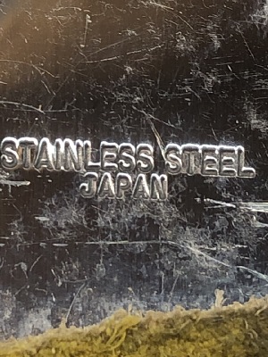 562867