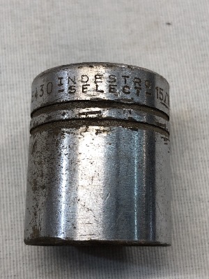 562921