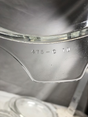 563079