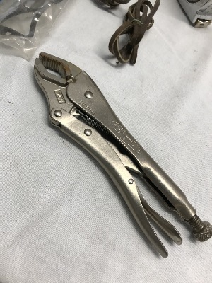 563919