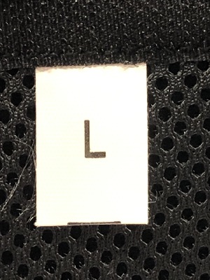 563944
