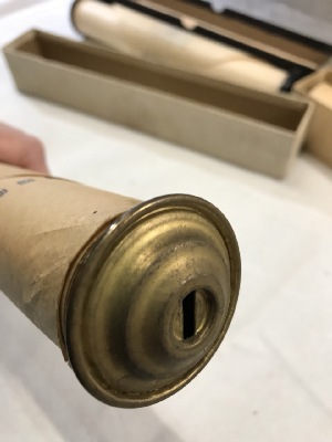 564089