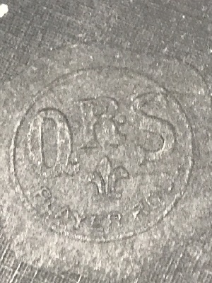564090