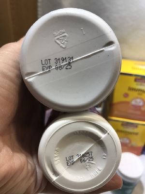 564369