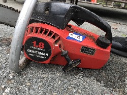 561829