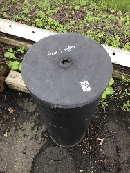 561854