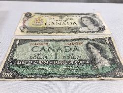 561958