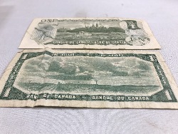 561959