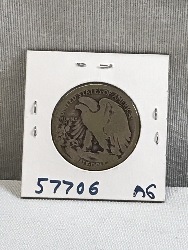561990